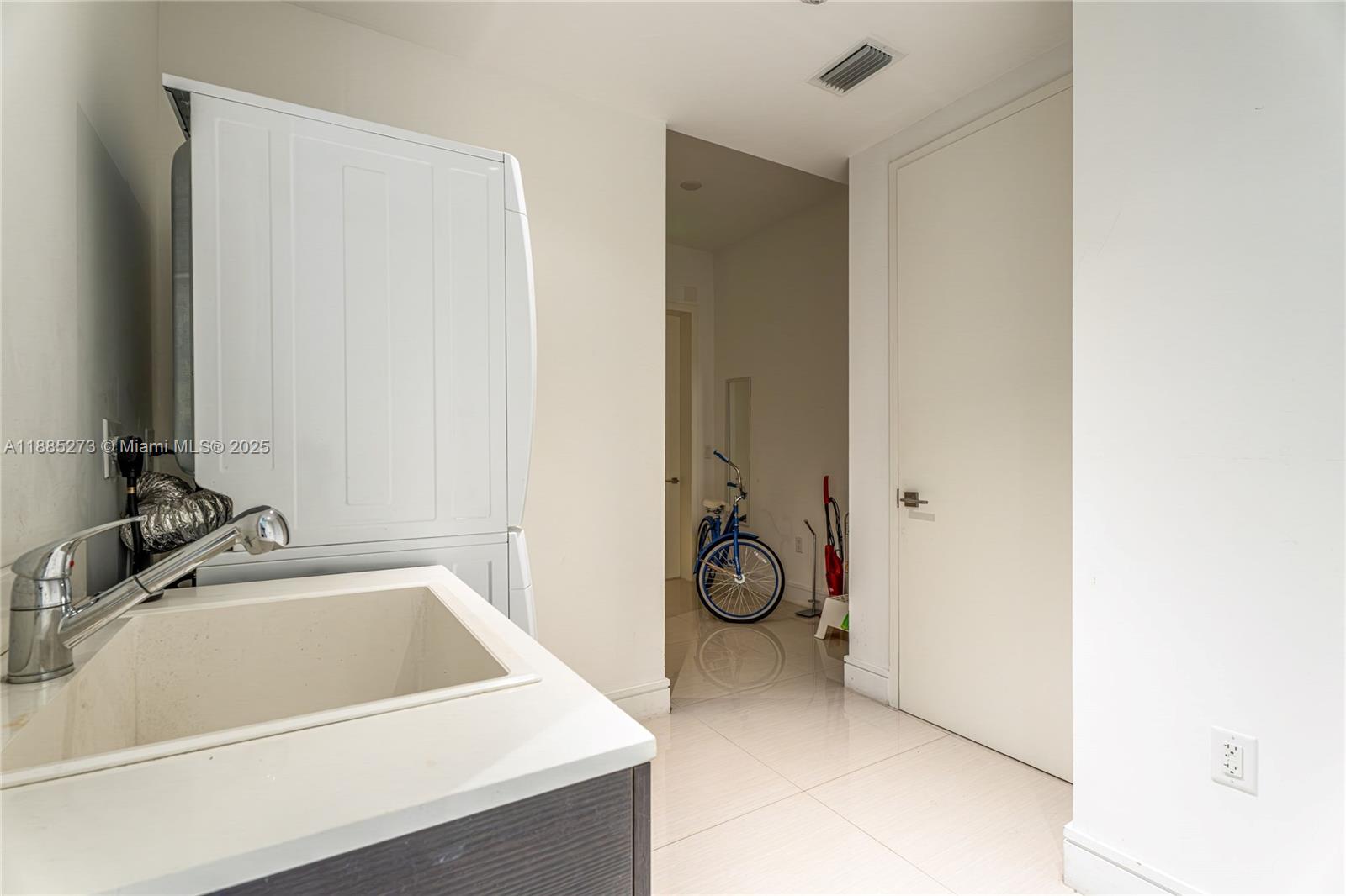 Photo of 3250 188th St #603, Aventura, Florida, 33180 -