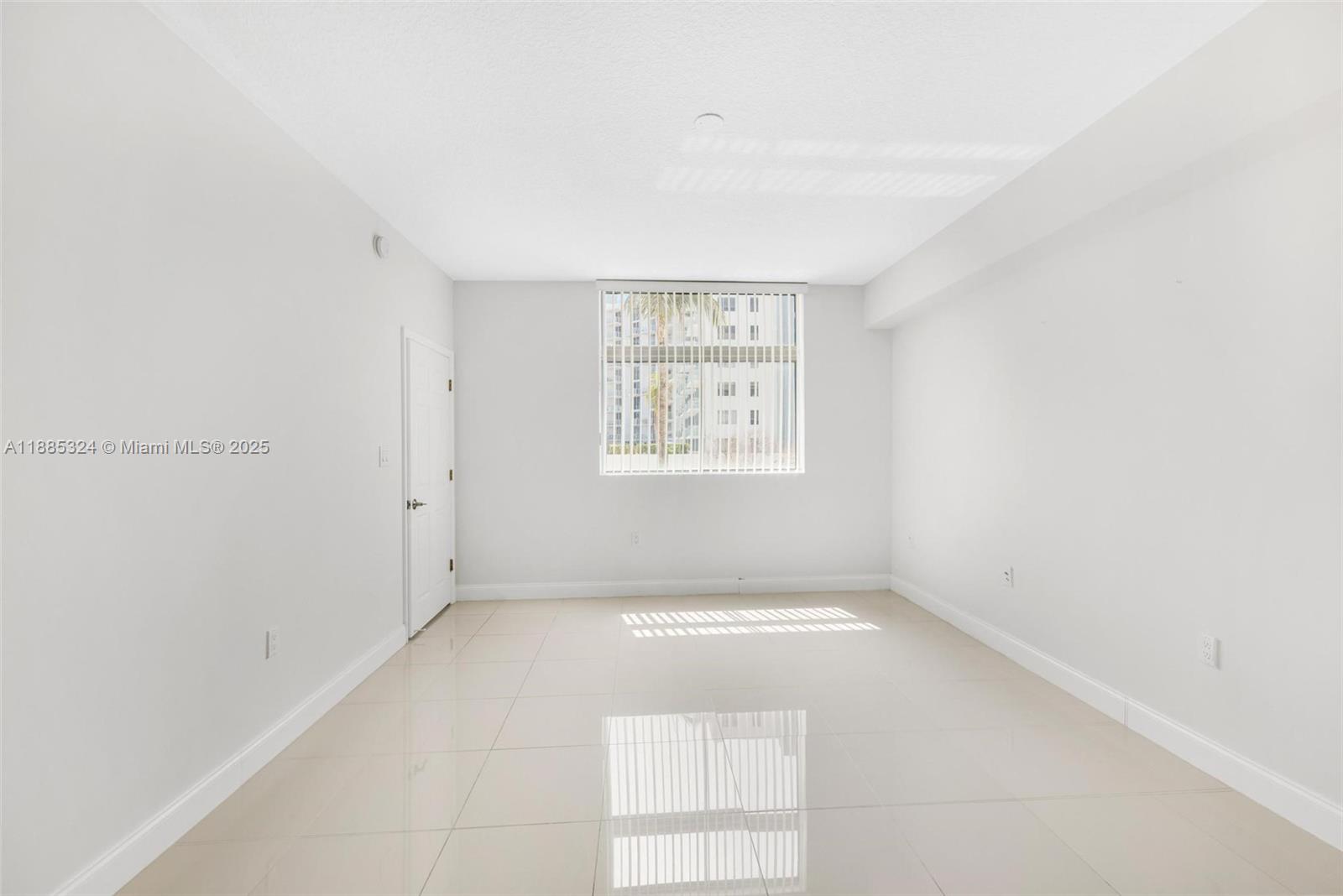 Photo of 140 Dixie Hwy  #512, Hollywood, Florida, 33020 - 