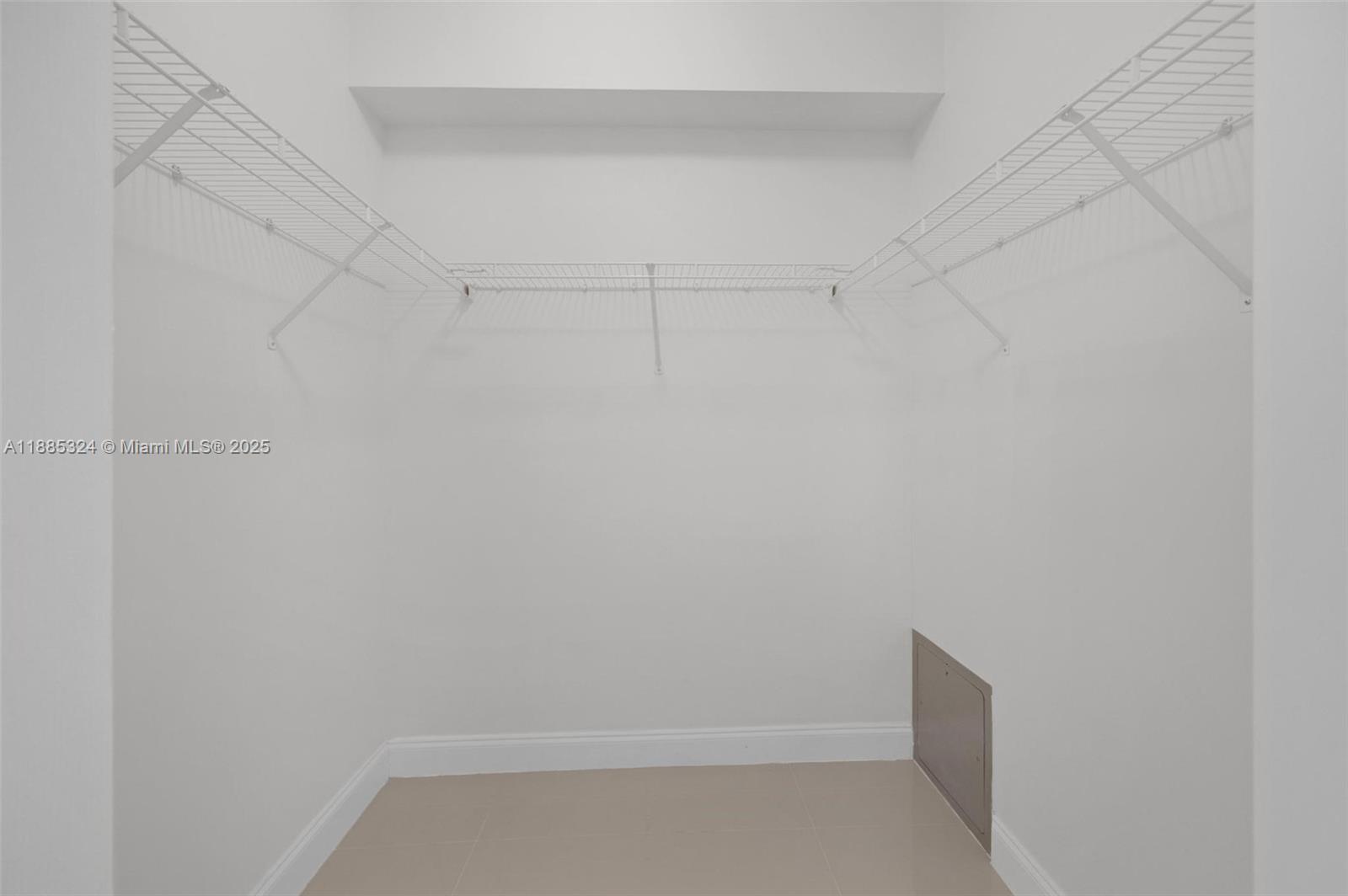 Photo of 140 Dixie Hwy  #512, Hollywood, Florida, 33020 - 