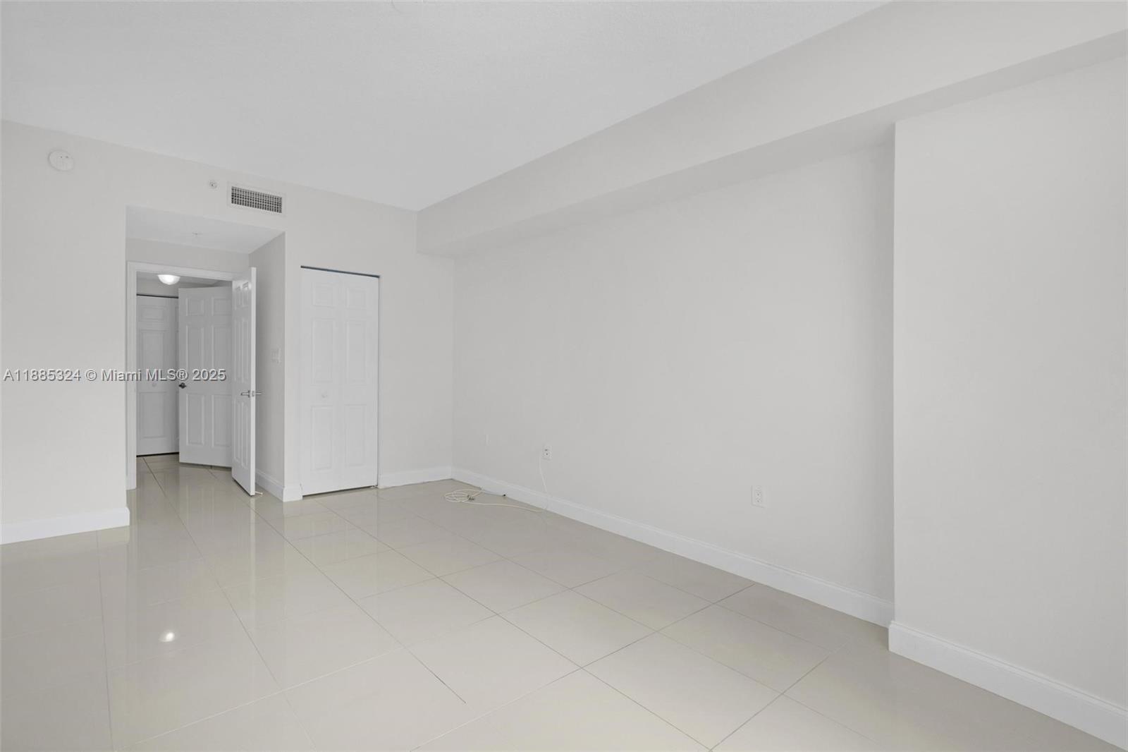 Photo of 140 Dixie Hwy  #512, Hollywood, Florida, 33020 - 