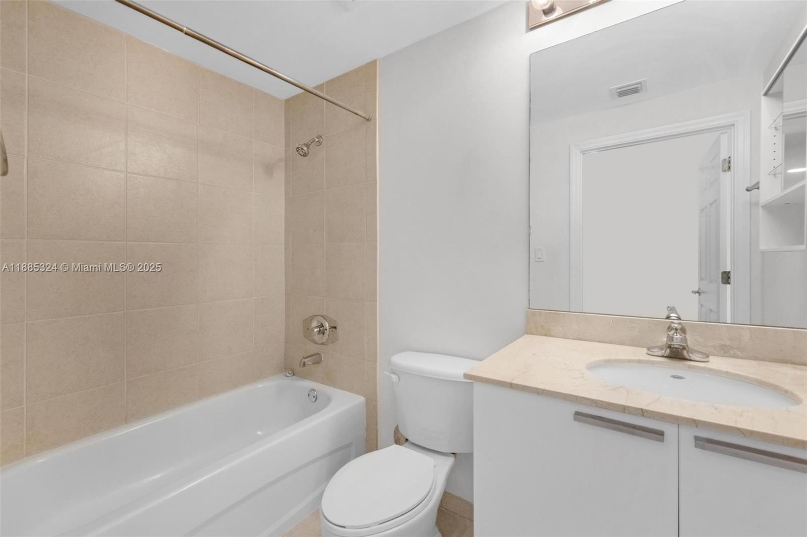 Photo of 140 Dixie Hwy  #512, Hollywood, Florida, 33020 - 