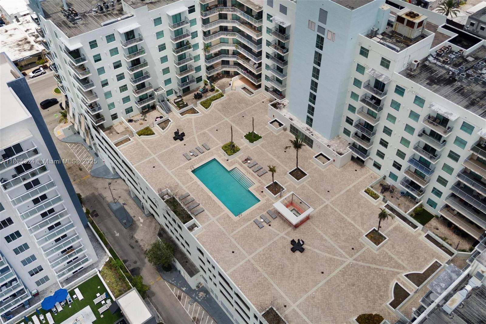 Photo of 140 Dixie Hwy  #512, Hollywood, Florida, 33020 - 