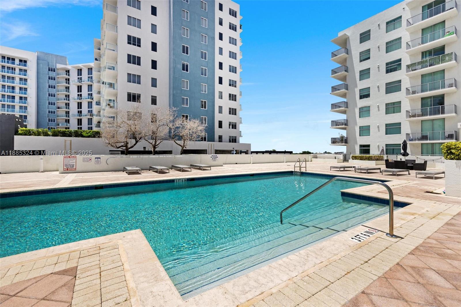 Photo of 140 Dixie Hwy  #512, Hollywood, Florida, 33020 - 