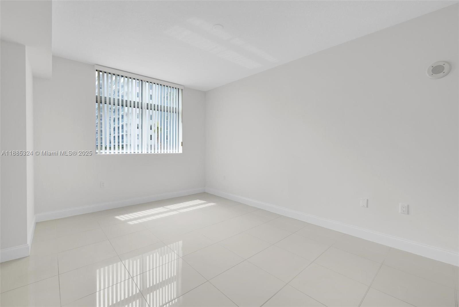 Photo of 140 Dixie Hwy  #512, Hollywood, Florida, 33020 - 