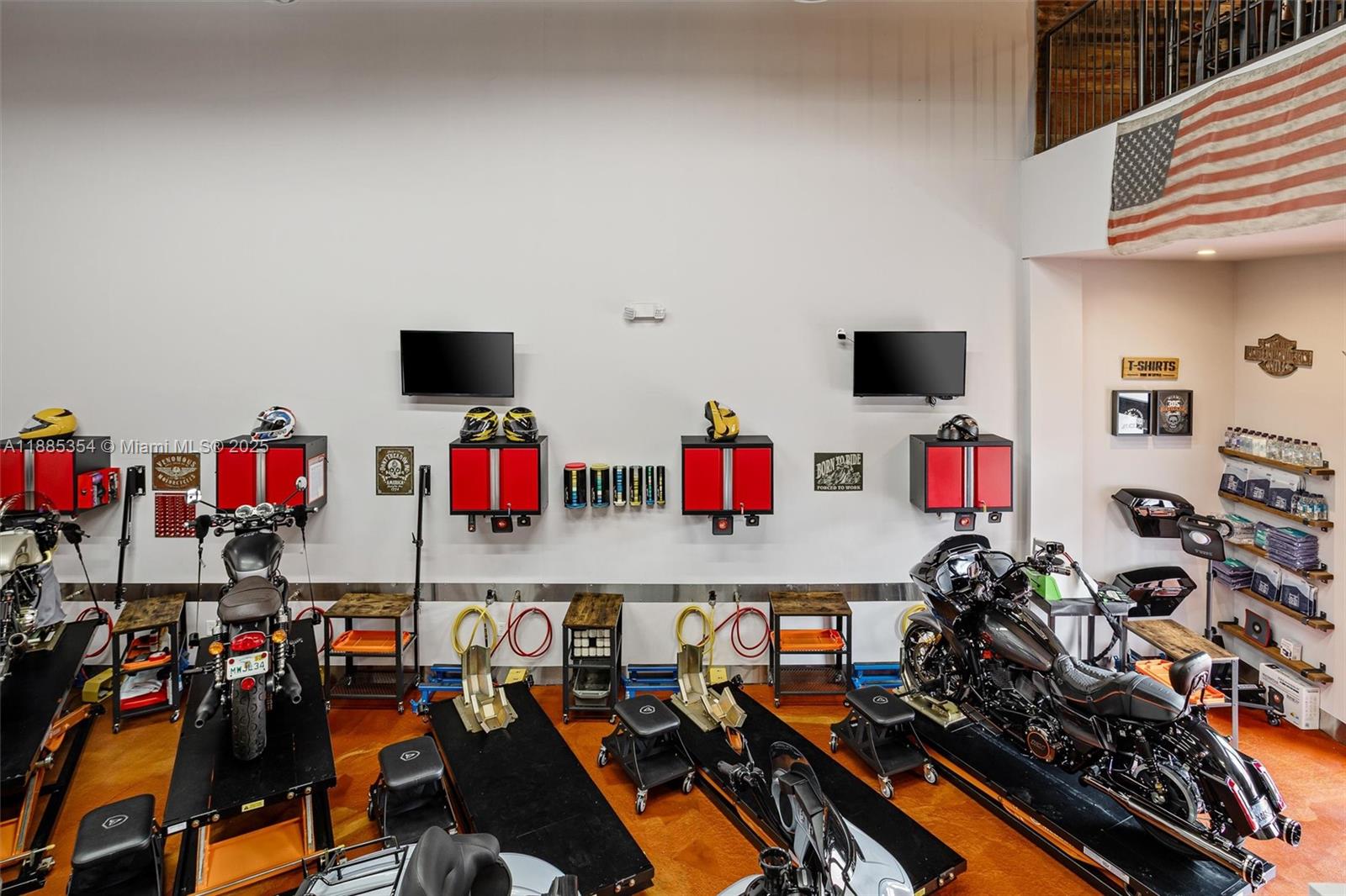 8B  /   sq. ft. $ 2025-09-26 0 Photo
