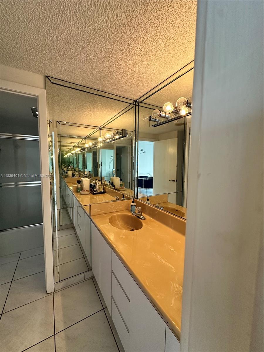 1209 1 / 2 762 sq. ft. $ 2025-09-26 0 Photo