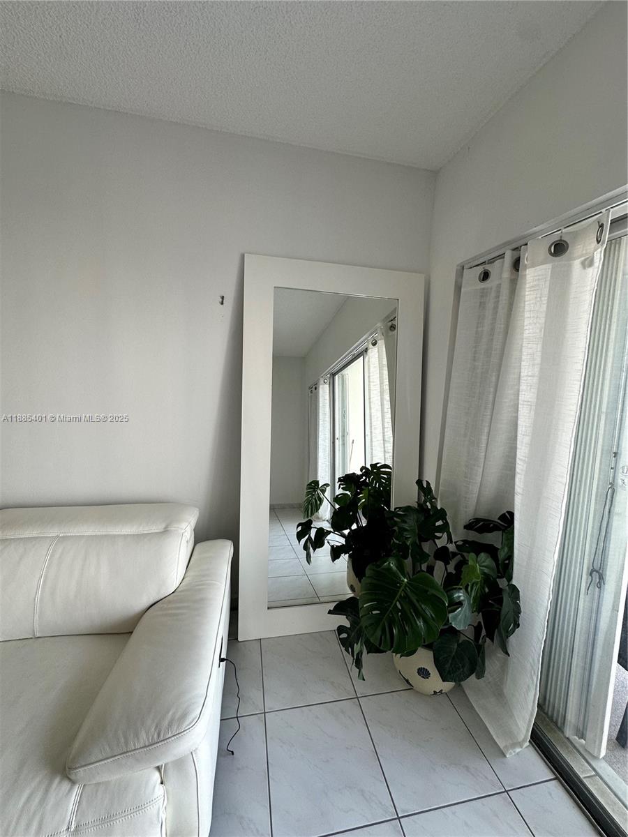 1209 1 / 2 762 sq. ft. $ 2025-09-26 0 Photo