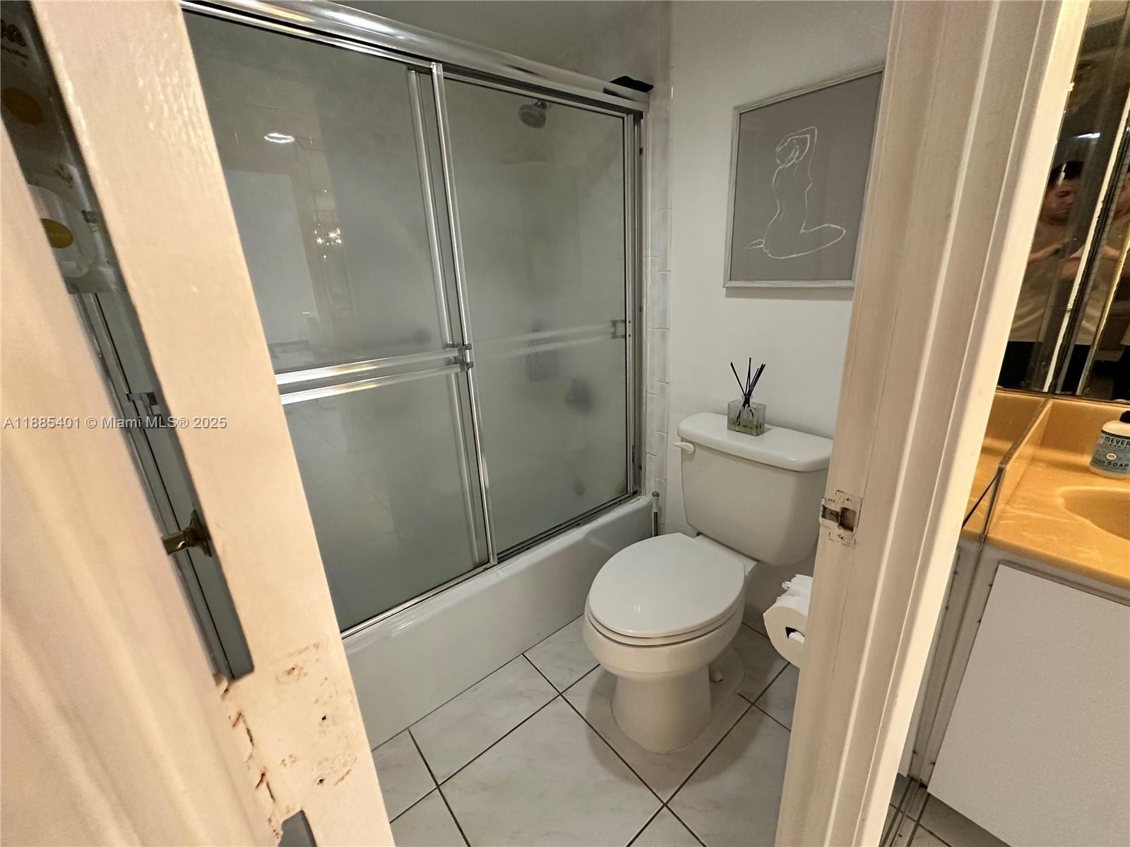 1209 1 / 2 762 sq. ft. $ 2025-09-26 0 Photo