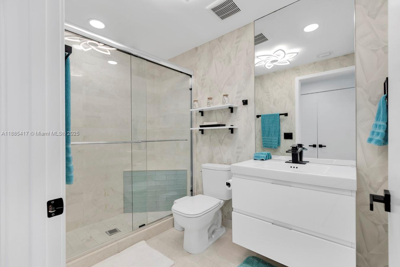 Photo of 17111 Biscayne Blvd  #909, North Miami Beach, Florida, 33160 - 