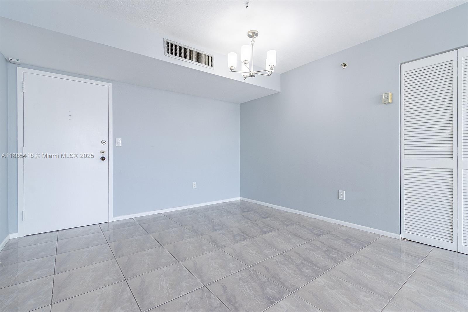 2406 2 / 2 1232 sq. ft. $ 2025-09-26 0 Photo