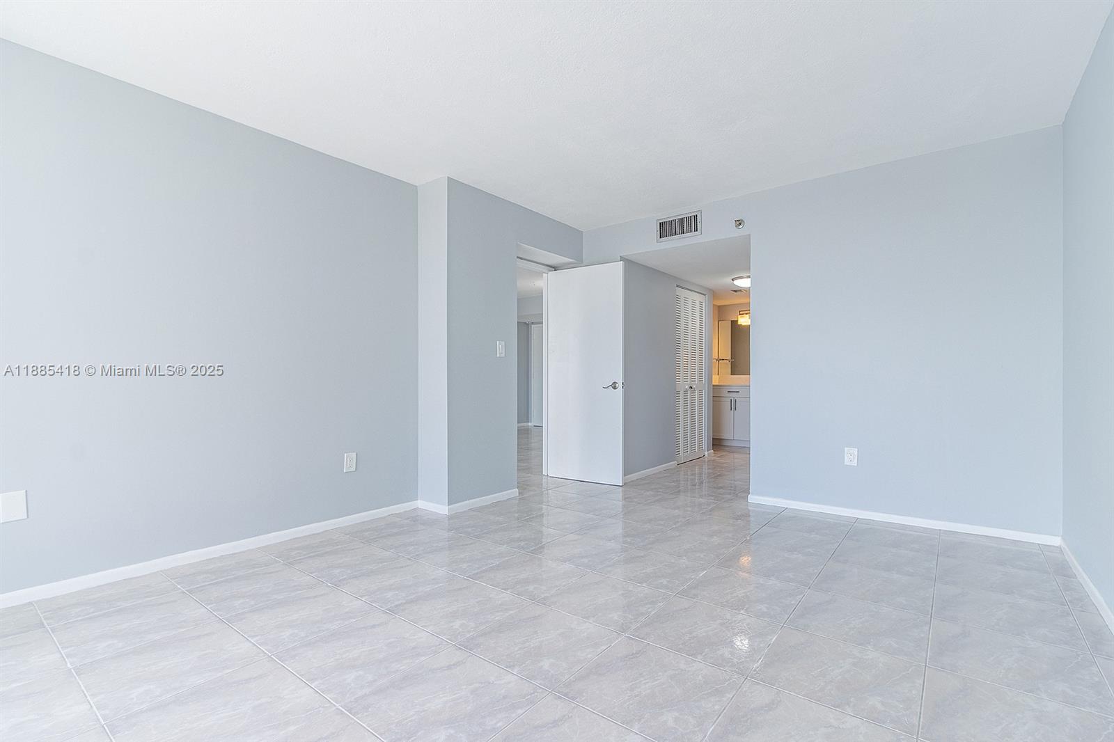 2406 2 / 2 1232 sq. ft. $ 2025-09-26 0 Photo