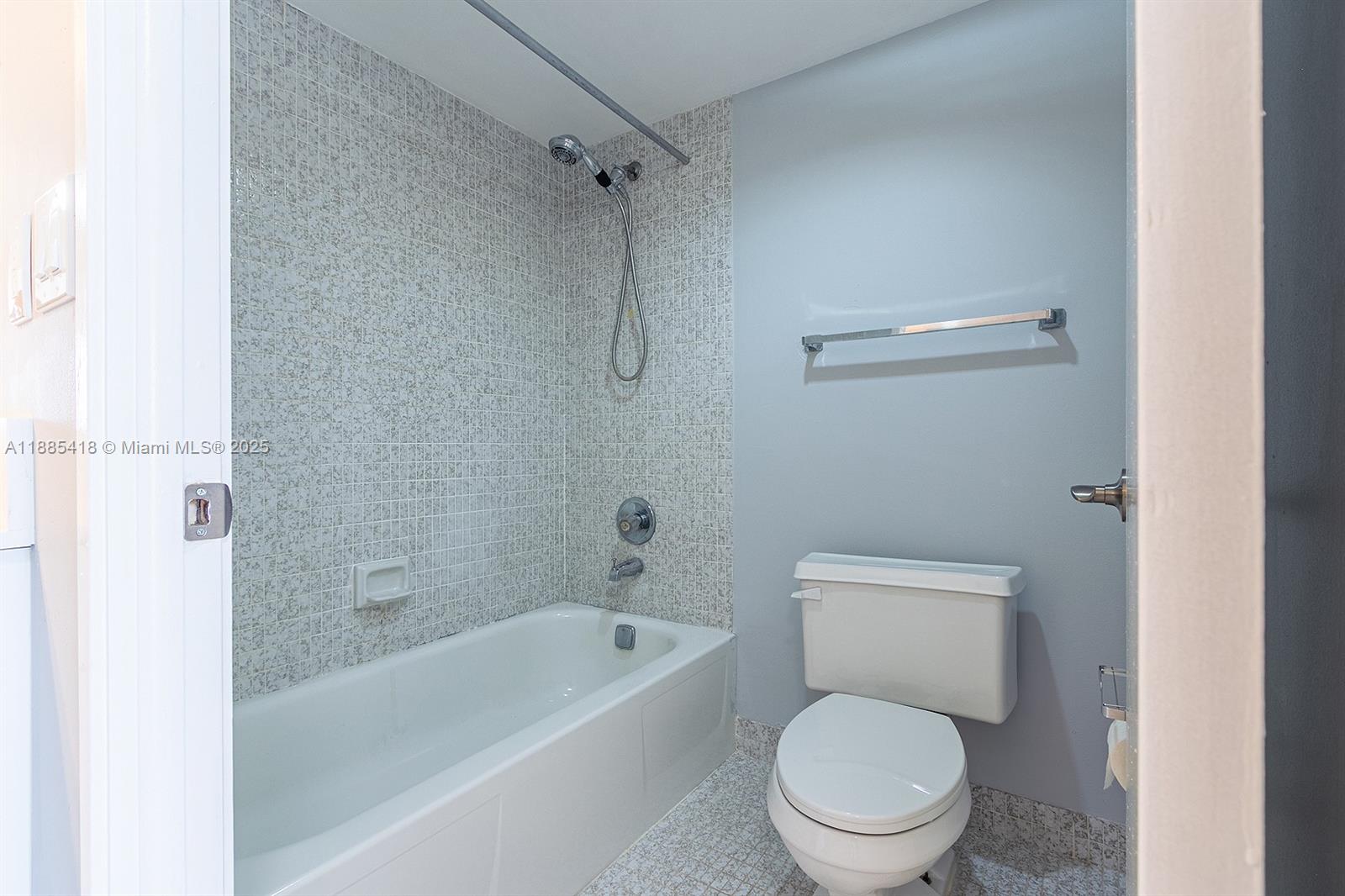 2406 2 / 2 1232 sq. ft. $ 2025-09-26 0 Photo