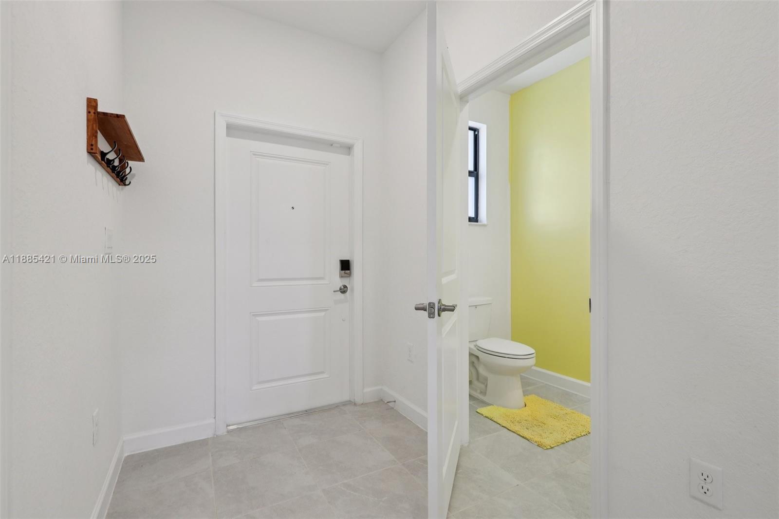 See details 28639 3 / 3 1722 sq. ft. $ 2025-12-01 0 Photo