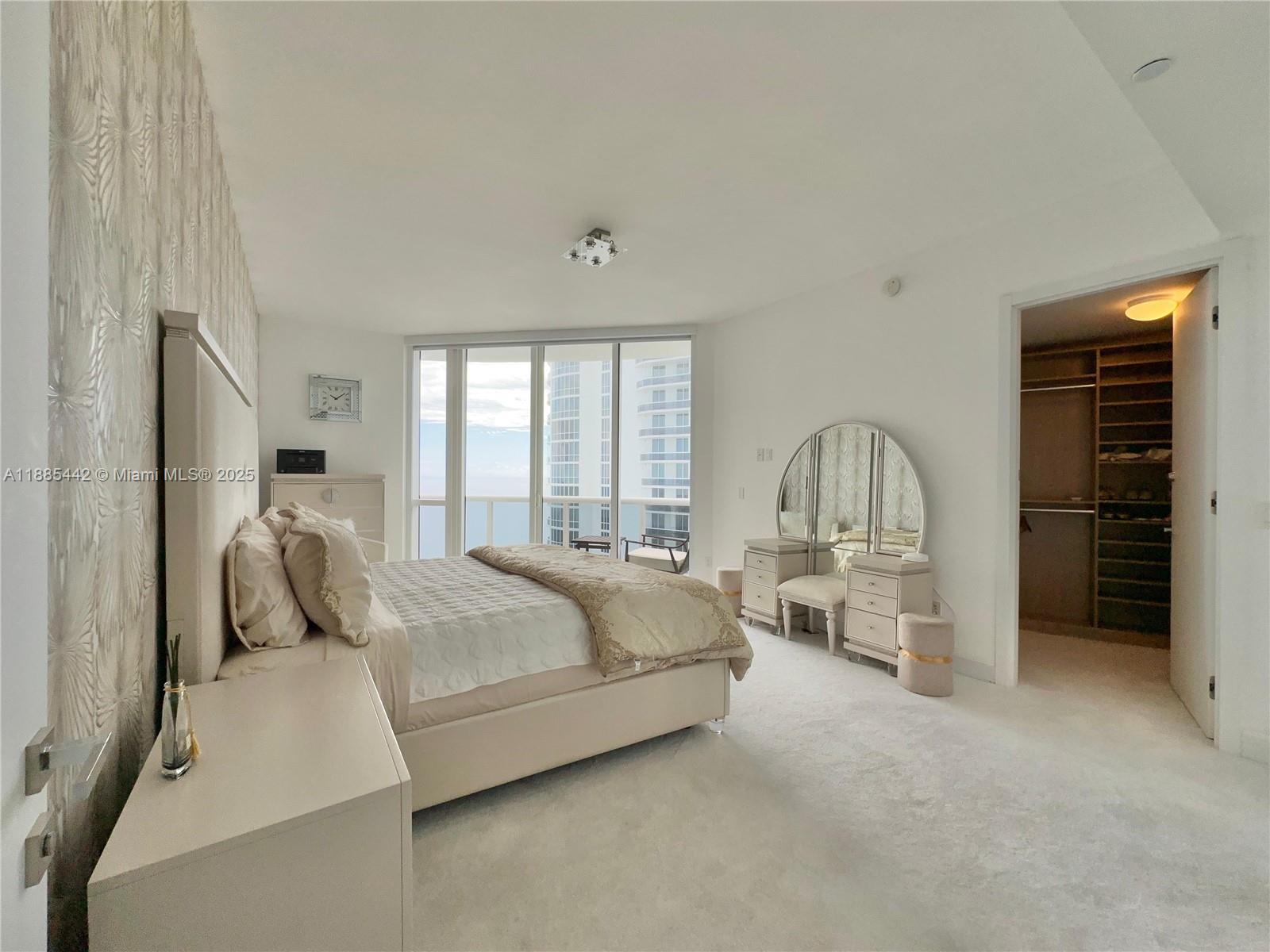 2406 3 / 4 2327 sq. ft. $ 2025-09-26 0 Photo