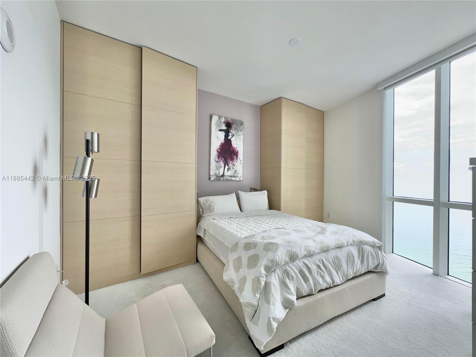 2406 3 / 4 2327 sq. ft. $ 2025-09-26 0 Photo