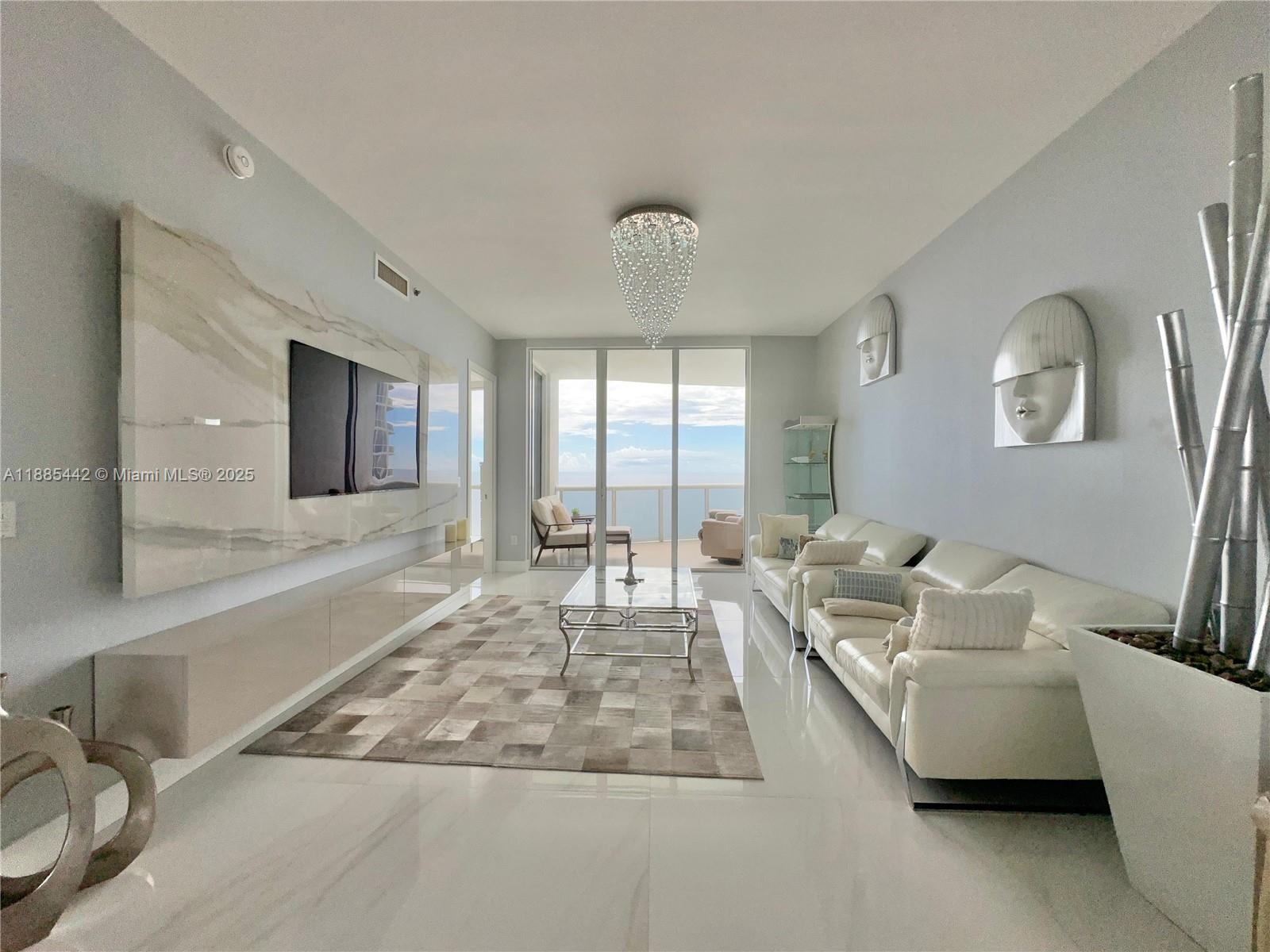 2406 3 / 4 2327 sq. ft. $ 2025-09-26 0 Photo