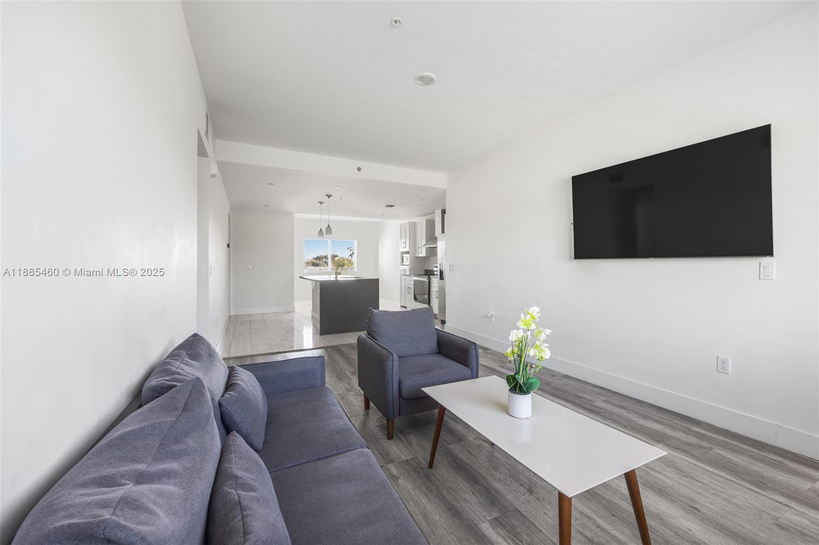   /  4457 sq. ft. $ 2025-09-26 0 Photo