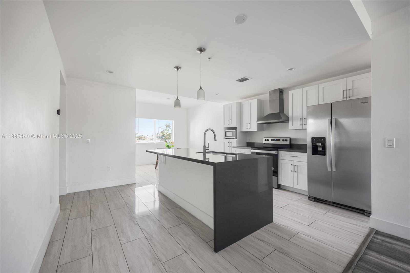   /  4457 sq. ft. $ 2025-09-26 0 Photo