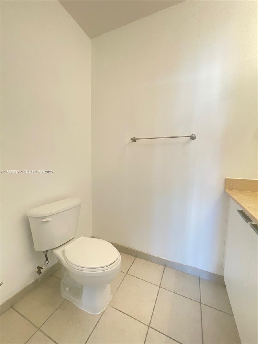 Photo of    #1016, Hollywood, Florida, 33020 - 