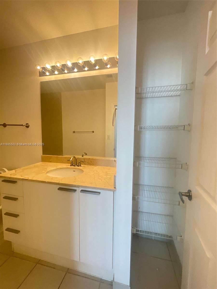 Photo of    #1016, Hollywood, Florida, 33020 - 