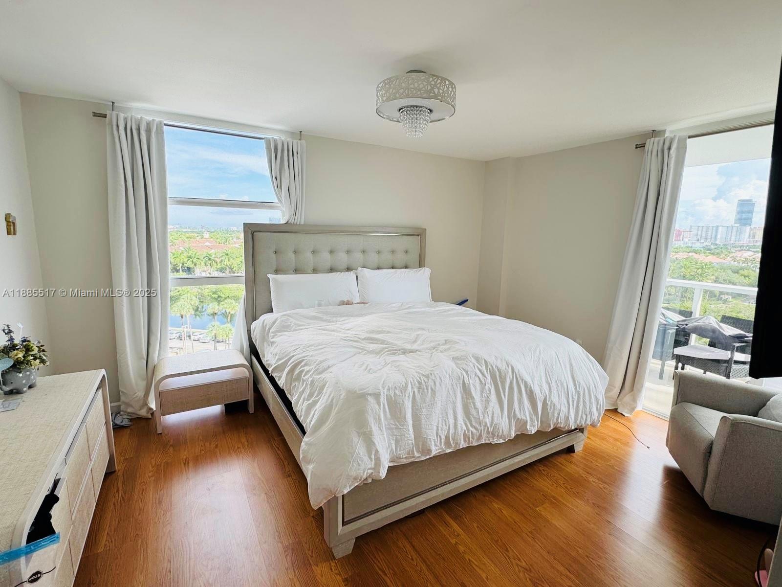 Photo of 3731 Country Club Dr  #928, Aventura, Florida, 33180 - 