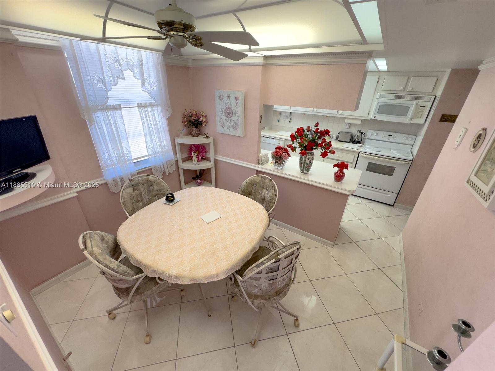 1816 2 / 2 1544 sq. ft. $ 2025-09-26 0 Photo