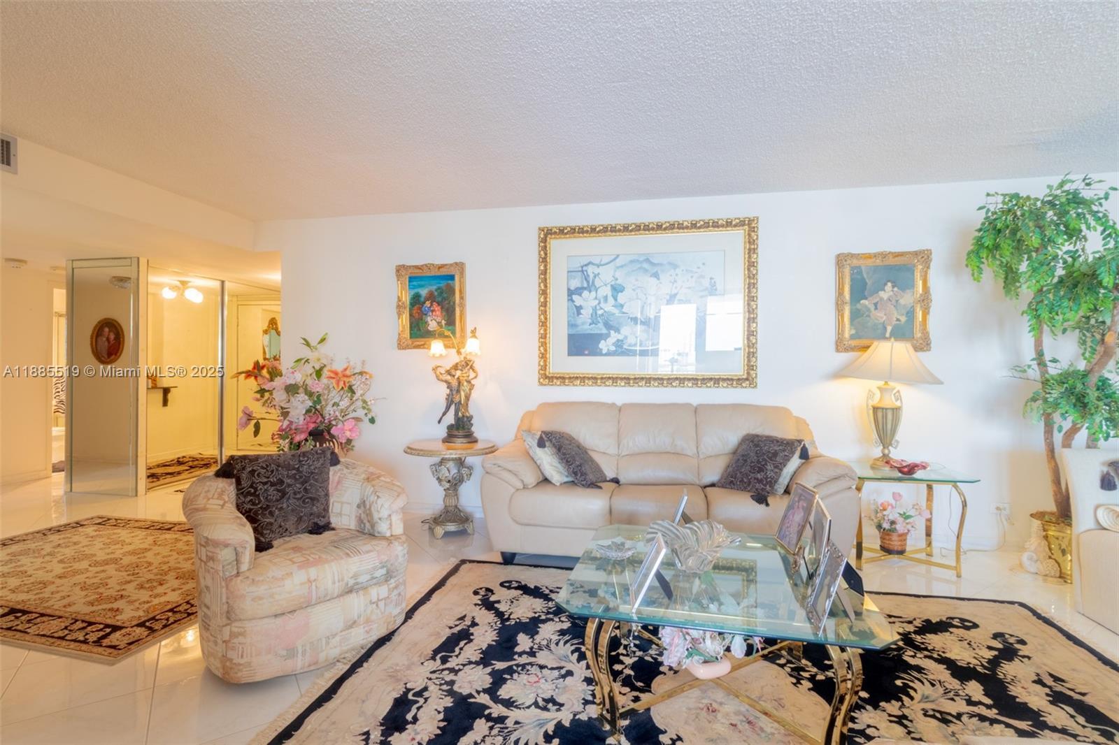 1816 2 / 2 1544 sq. ft. $ 2025-09-26 0 Photo