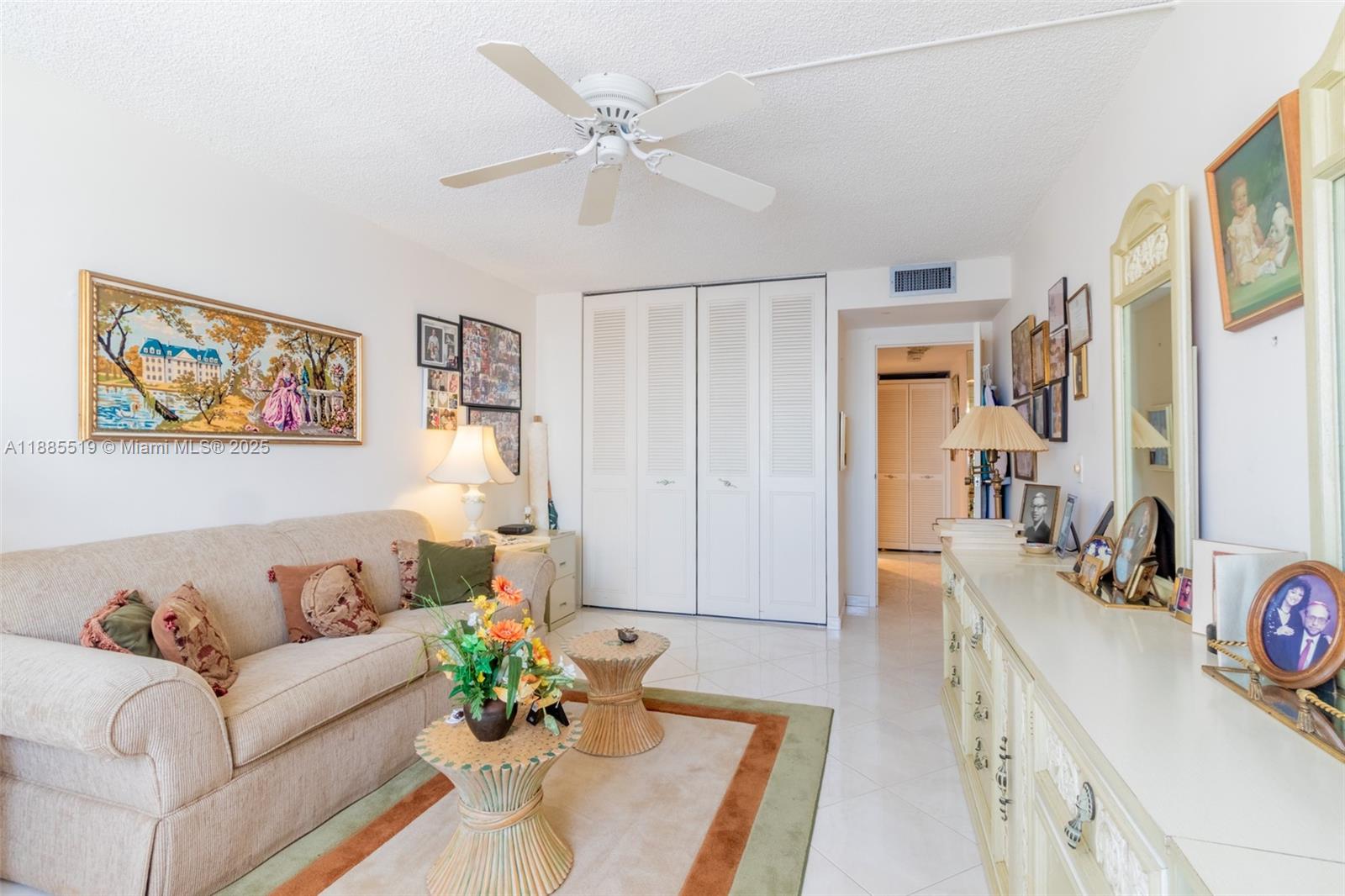 1816 2 / 2 1544 sq. ft. $ 2025-09-26 0 Photo