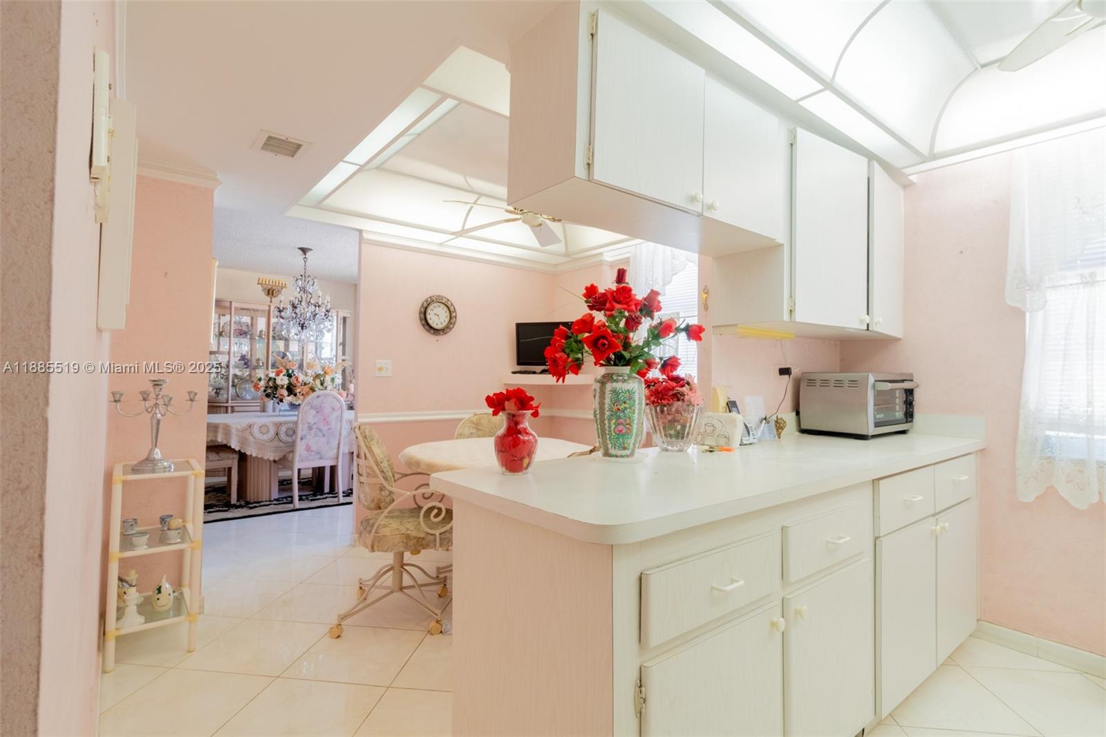 1816 2 / 2 1544 sq. ft. $ 2025-09-26 0 Photo