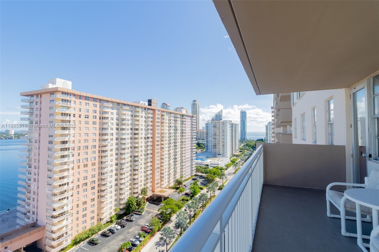 1816 2 / 2 1544 sq. ft. $ 2025-09-26 0 Photo