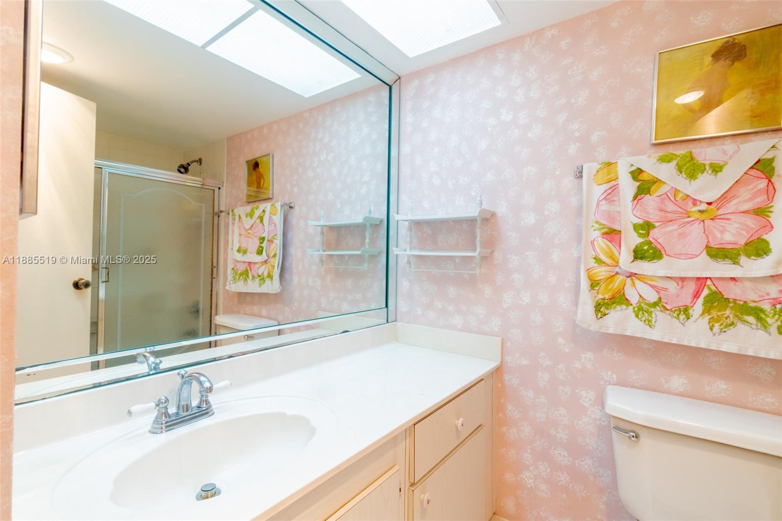 1816 2 / 2 1544 sq. ft. $ 2025-09-26 0 Photo