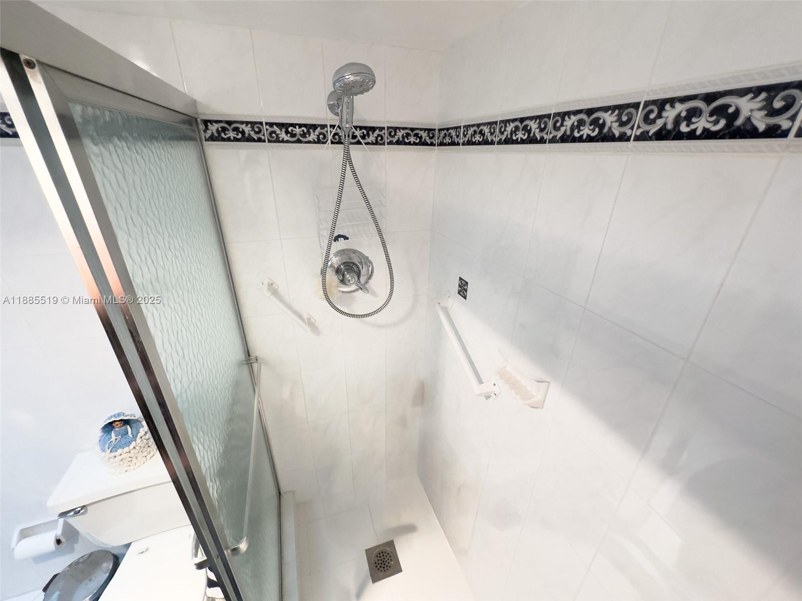 1816 2 / 2 1544 sq. ft. $ 2025-09-26 0 Photo