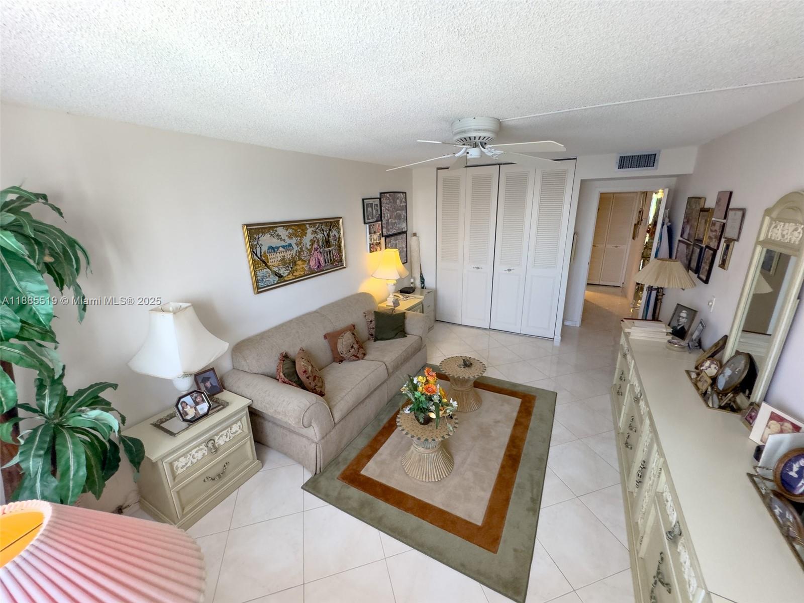 1816 2 / 2 1544 sq. ft. $ 2025-09-26 0 Photo