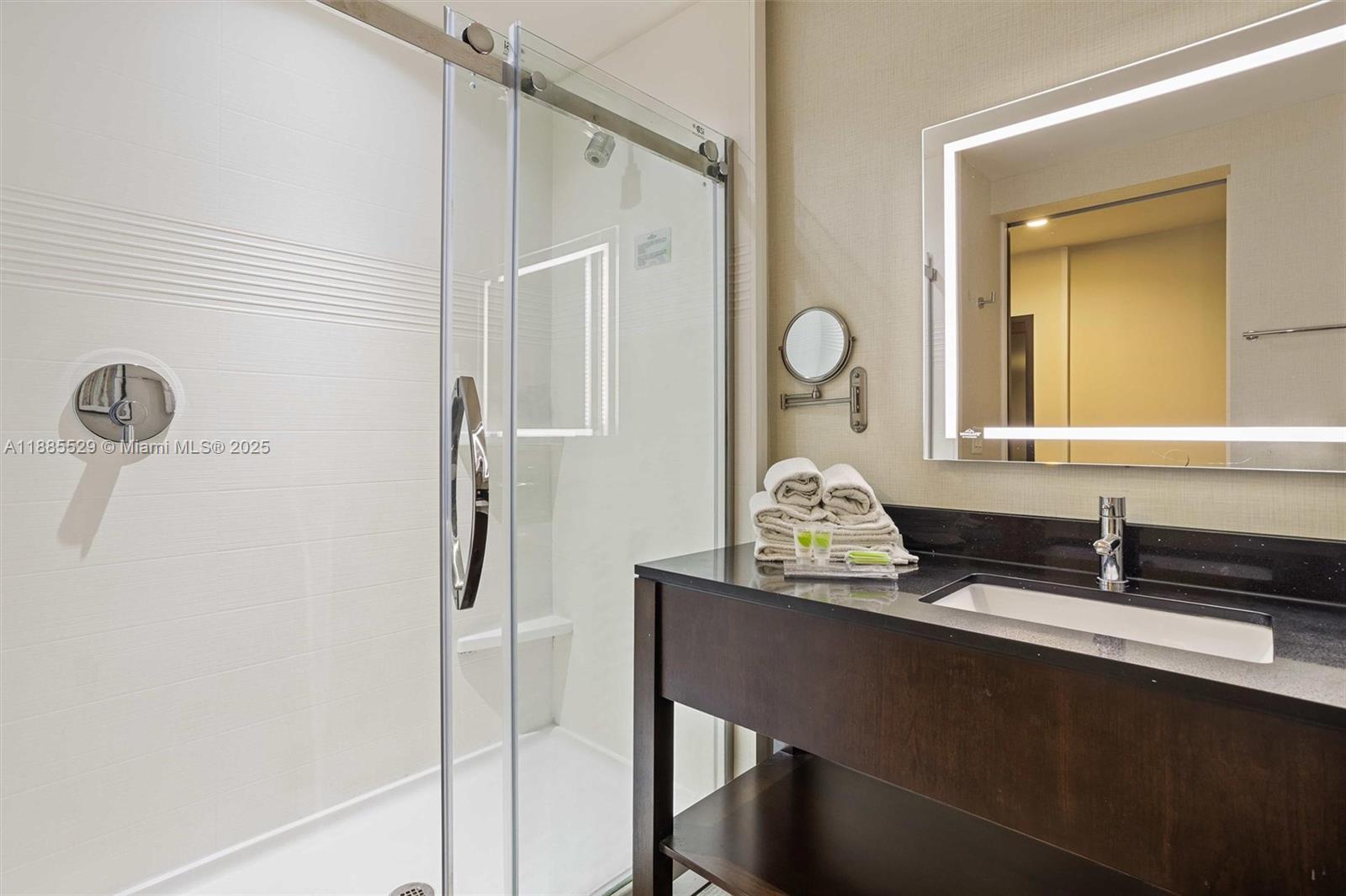 Ver detalles / sq. ft. $ 2025-09-26 0 foto