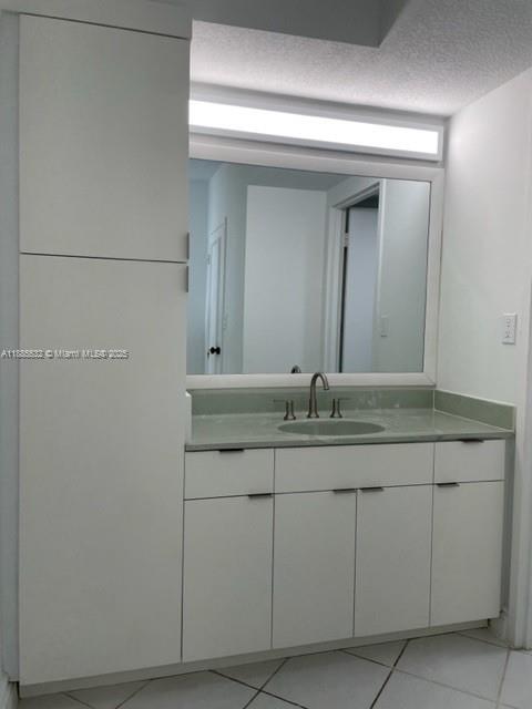 Photo of 3725 Ocean Dr  #910, Hollywood, Florida, 33019 - 