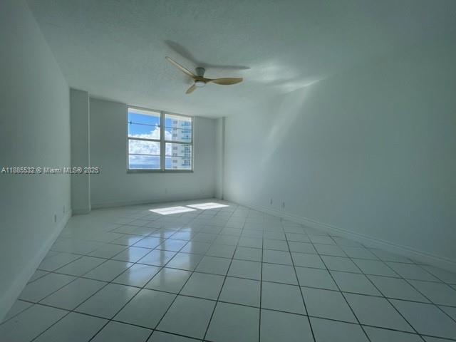 Photo of 3725 Ocean Dr  #910, Hollywood, Florida, 33019 - 