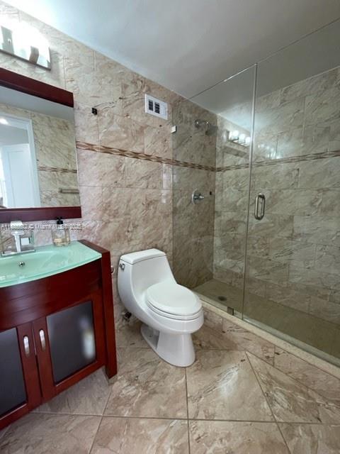 Photo of 3725 Ocean Dr  #910, Hollywood, Florida, 33019 - 