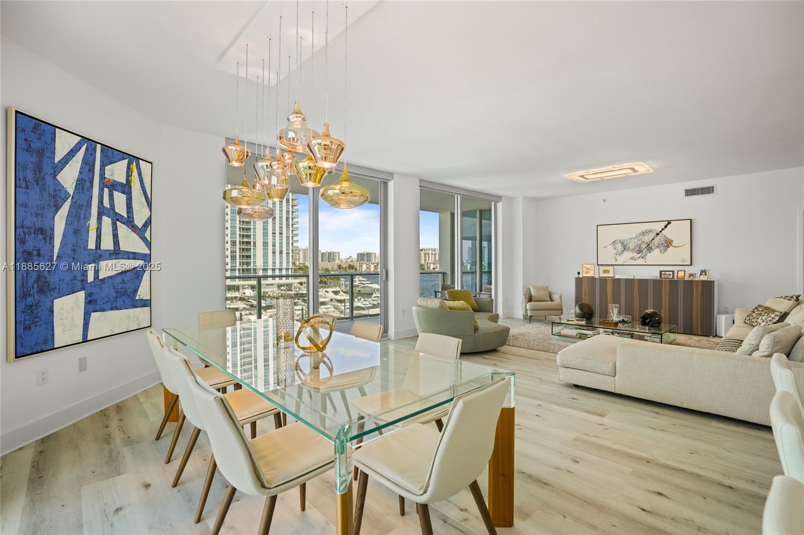 Photo of 17111 Biscayne Blvd #401, North Miami Beach, Florida, 33160 -