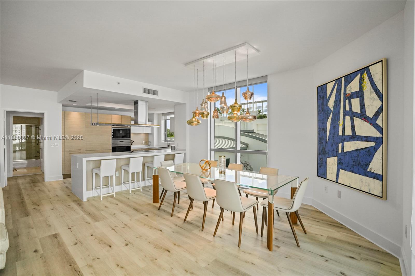 Photo of 17111 Biscayne Blvd #401, North Miami Beach, Florida, 33160 -