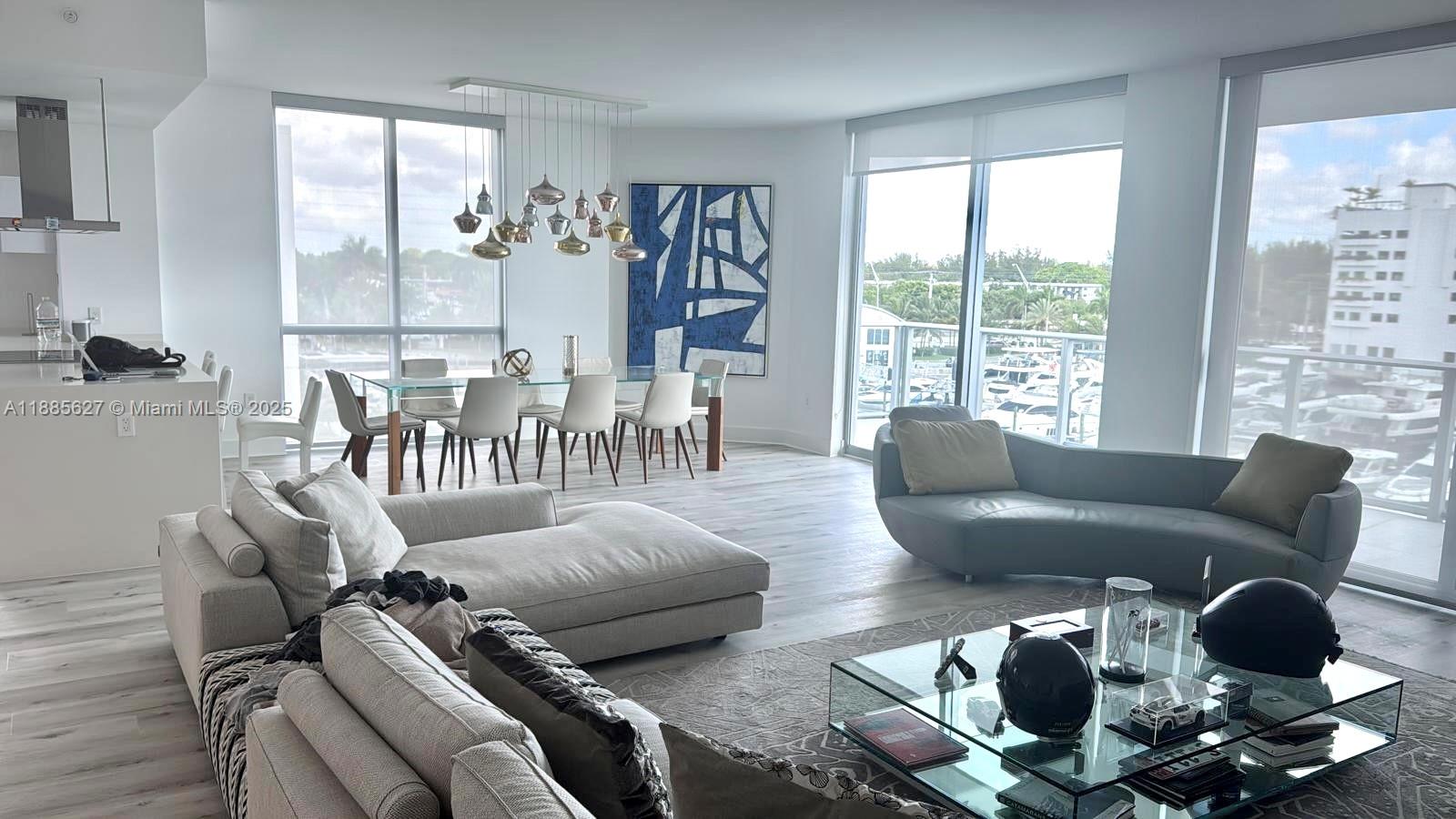 Photo of 17111 Biscayne Blvd  #401, North Miami Beach, Florida, 33160 - 