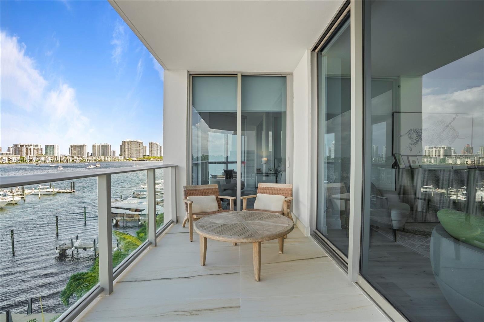Photo of 17111 Biscayne Blvd #401, North Miami Beach, Florida, 33160 -