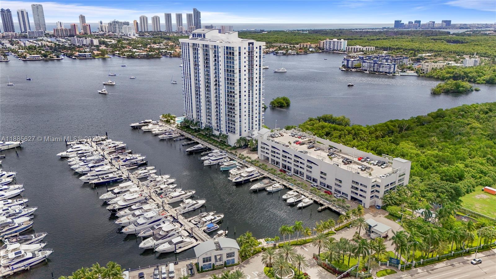 Photo of 17111 Biscayne Blvd #401, North Miami Beach, Florida, 33160 -