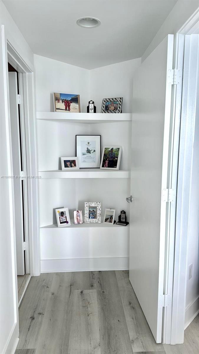 Photo of 17111 Biscayne Blvd  #401, North Miami Beach, Florida, 33160 - 
