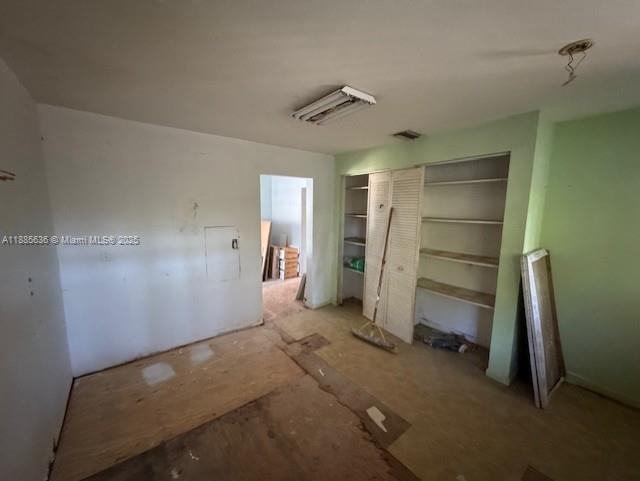   /   sq. ft. $ 2025-09-26 0 Photo