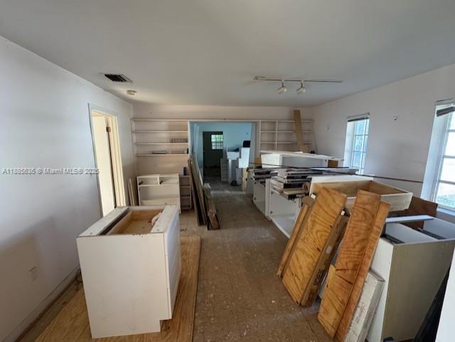   /   sq. ft. $ 2025-09-26 0 Photo