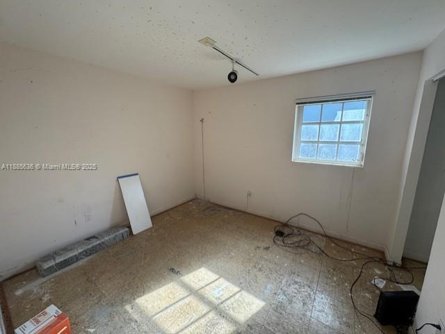   /   sq. ft. $ 2025-09-26 0 Photo