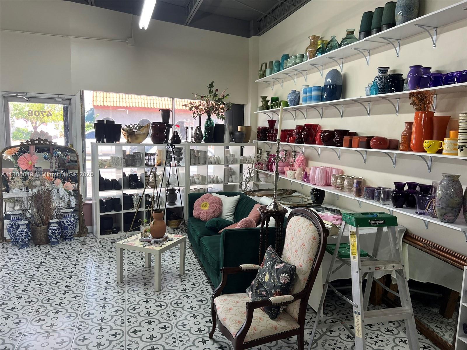 Ver detalles   /   sq. ft. $ 2025-10-03 0 foto