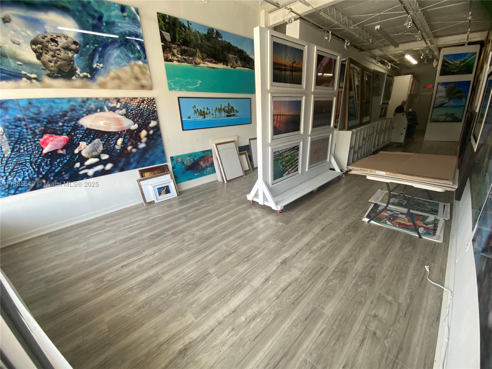 Ver detalles   /   sq. ft. $ 2025-10-03 0 foto