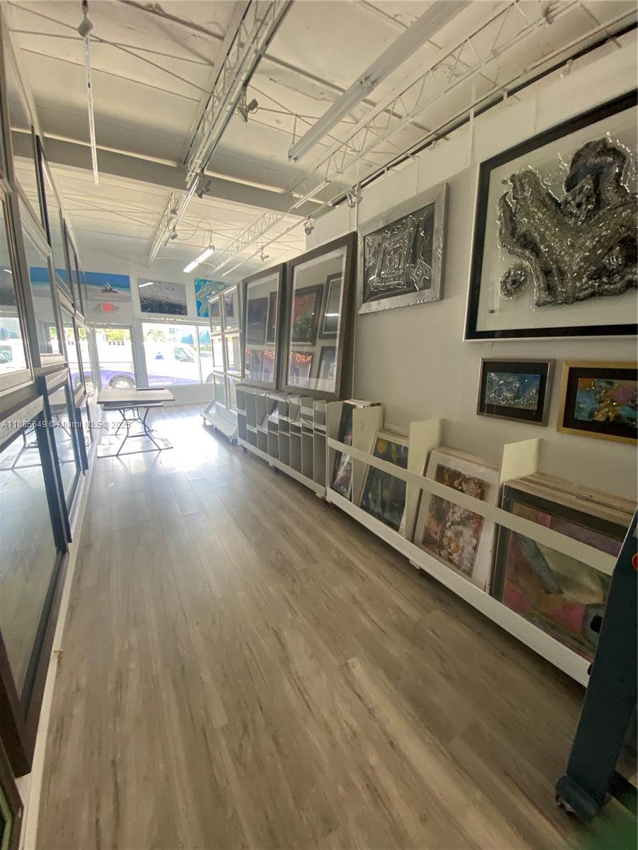 Ver detalles   /   sq. ft. $ 2025-10-03 0 foto