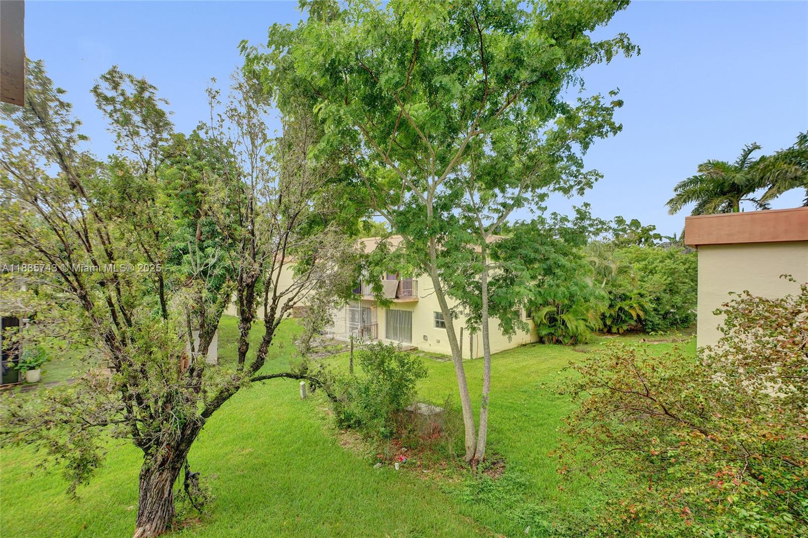   /  905 sq. ft. $ 2025-09-26 0 Photo